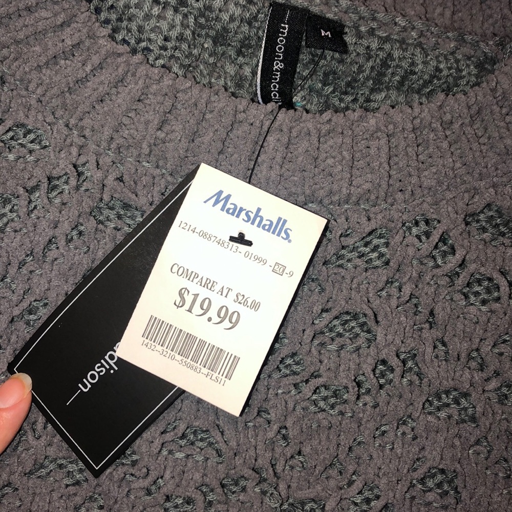 Sweater - Picture 2 of 2